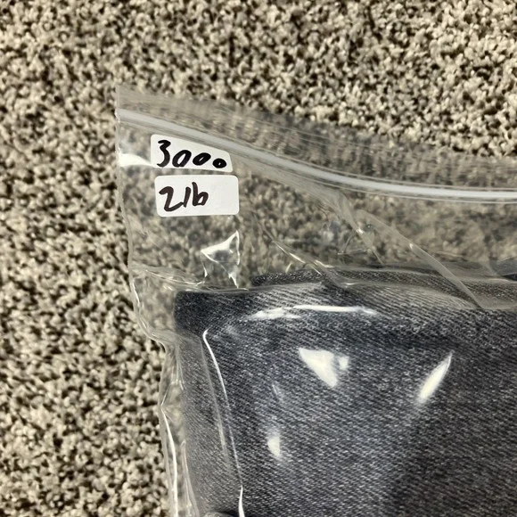 Mother Jeans Womens 26 The Scrapper Cuff Ankle Fray Distressed Black Fade USA - Picture 13 of 13